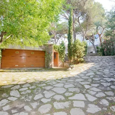 Holiday home Chalet En Primera Linea En Platja d'Aro