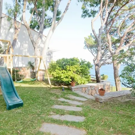 Chalet En Primera Linea En Holiday home *
